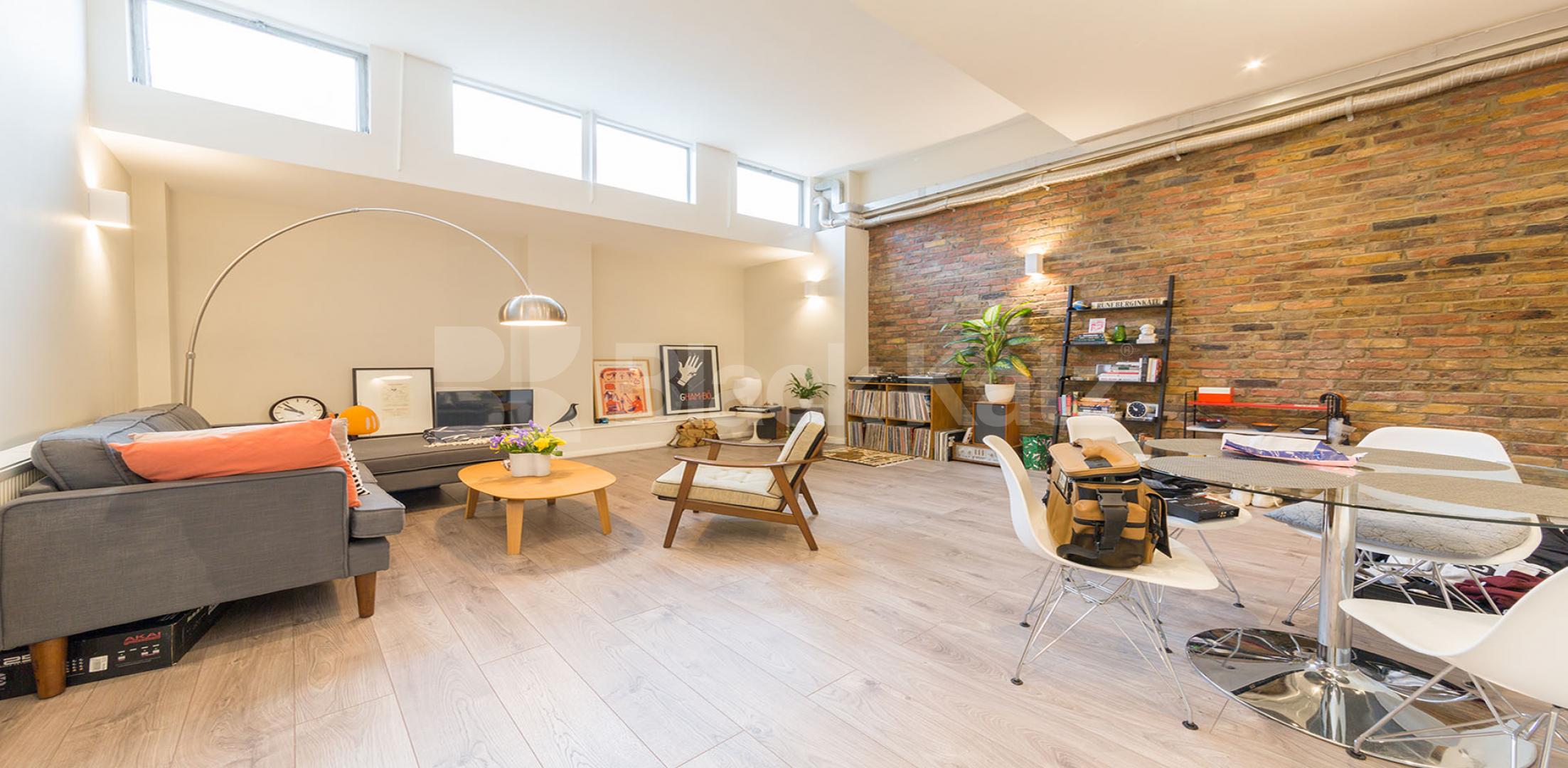 			WAREHOUSE CONVERSION IN ANGEL-OLD STREET-SHOREDITCH, 1 Bedroom, 1 bath, 1 reception Flat			 EAGLE HOUSE-EAGLE WHARF ROAD, ANGEL-OLD STREET-SHOREDITCH
